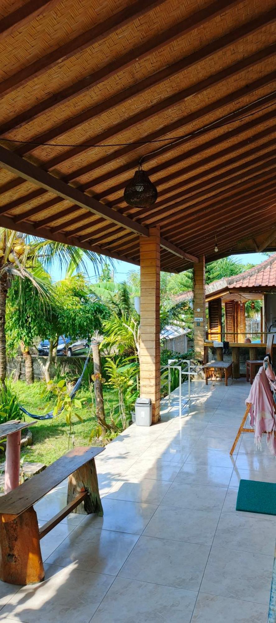 Friend House Stay & Surf Airsatang Exteriör bild