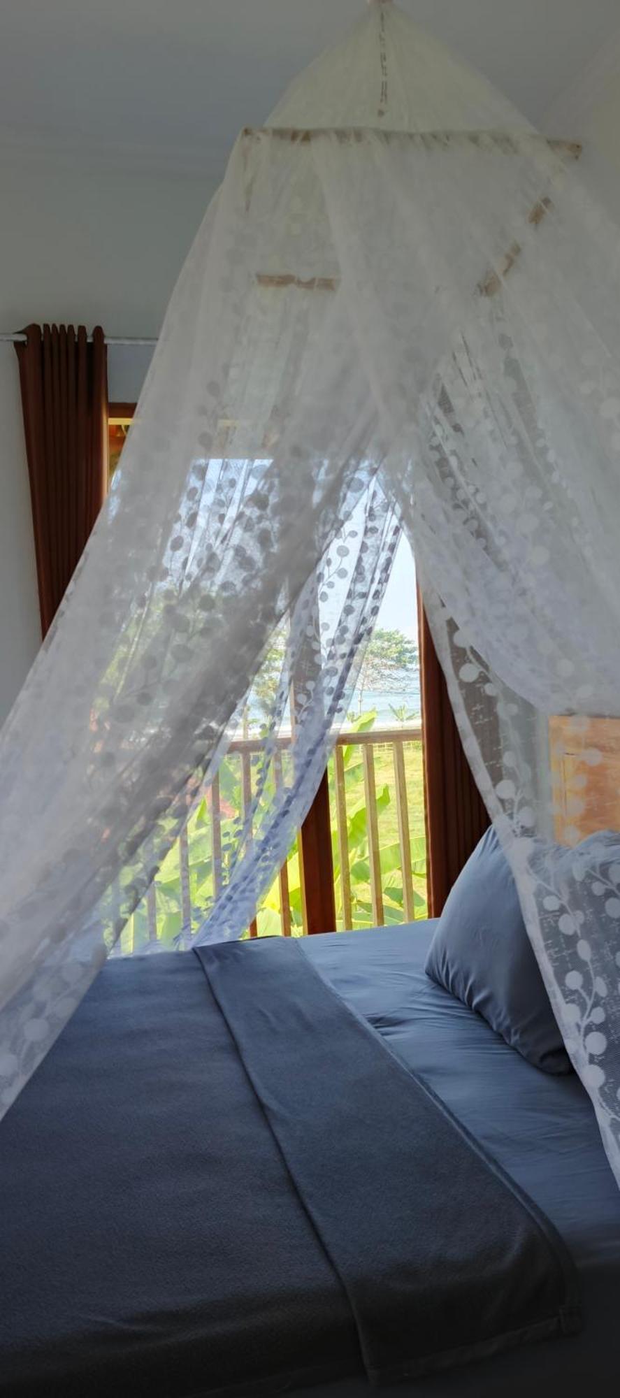 Friend House Stay & Surf Airsatang Exteriör bild