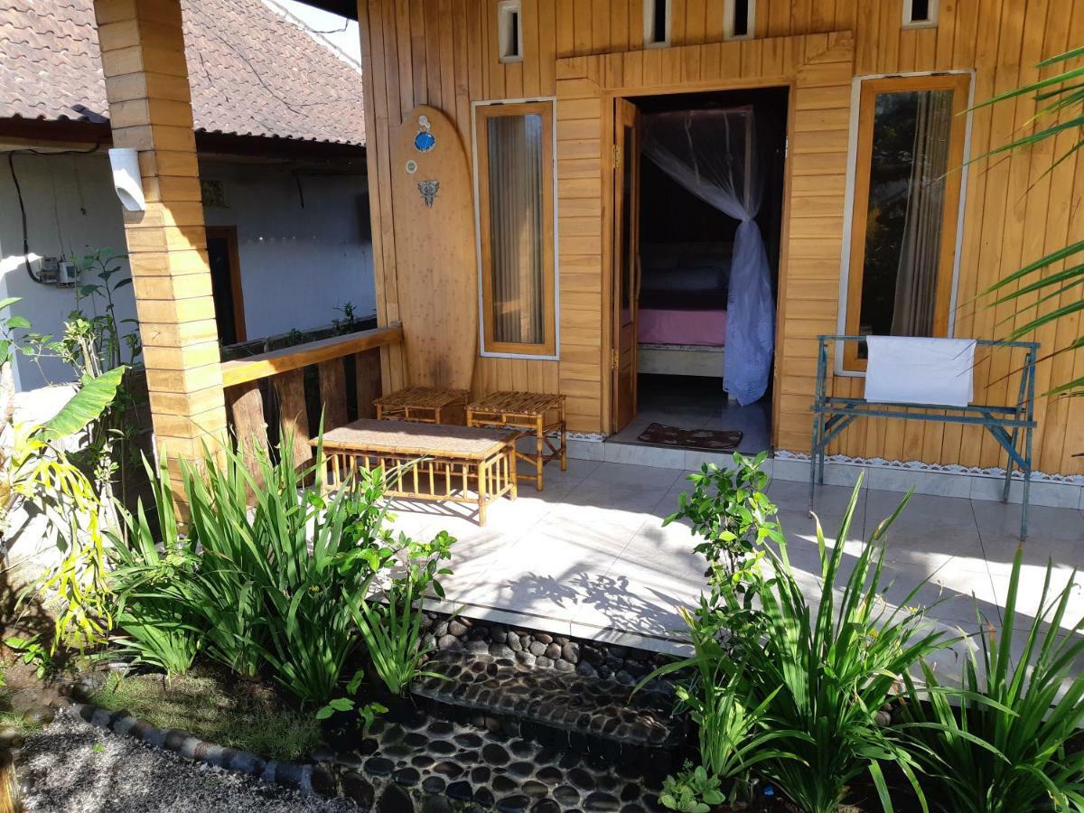 Friend House Stay & Surf Airsatang Exteriör bild