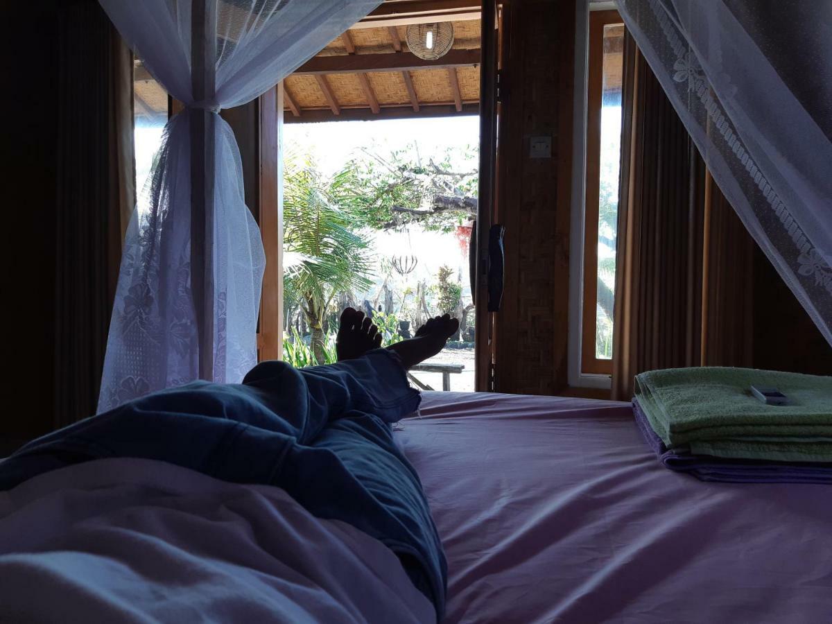 Friend House Stay & Surf Airsatang Exteriör bild