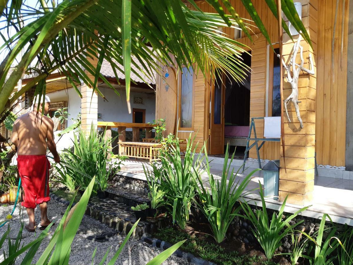 Friend House Stay & Surf Airsatang Exteriör bild